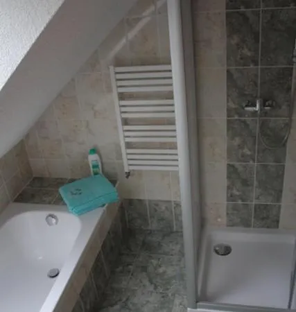 Am Fuße Des Poehlberg