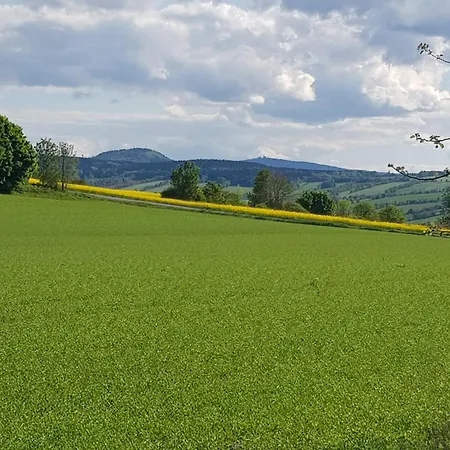 Am Fuße Des Poehlberg Konigswalde
